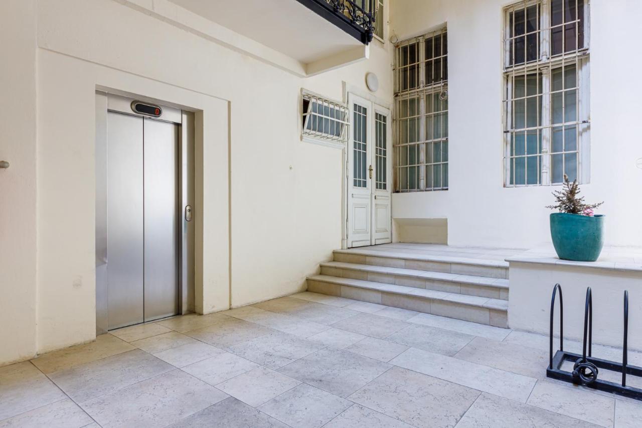 Newly Renovated Apartment In The Old Town Bratislava Eksteriør billede
