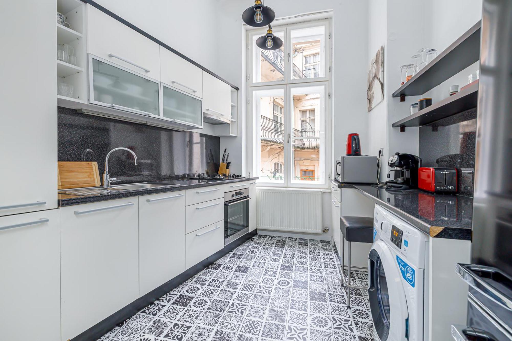 Newly Renovated Apartment In The Old Town Bratislava Eksteriør billede
